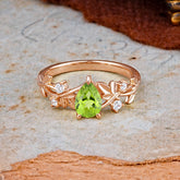 Luxury Vintage Nature-Inspired 4-Prong Oval Peridot Ring